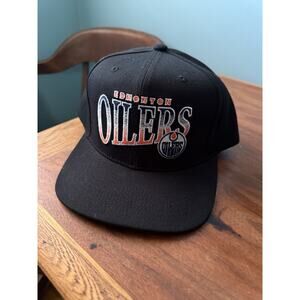 Mitchell & Ness Edmonton Oilers Snapback Hat Black NHL Hockey